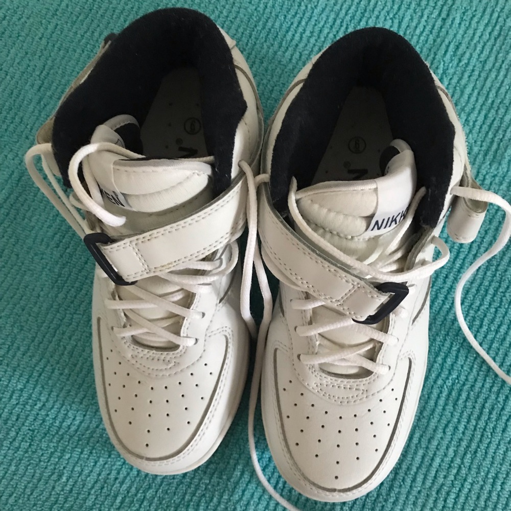 NIKKEN CARDIOSTRIDES ULTRA WEIGHT SNEAKERS SZ 6